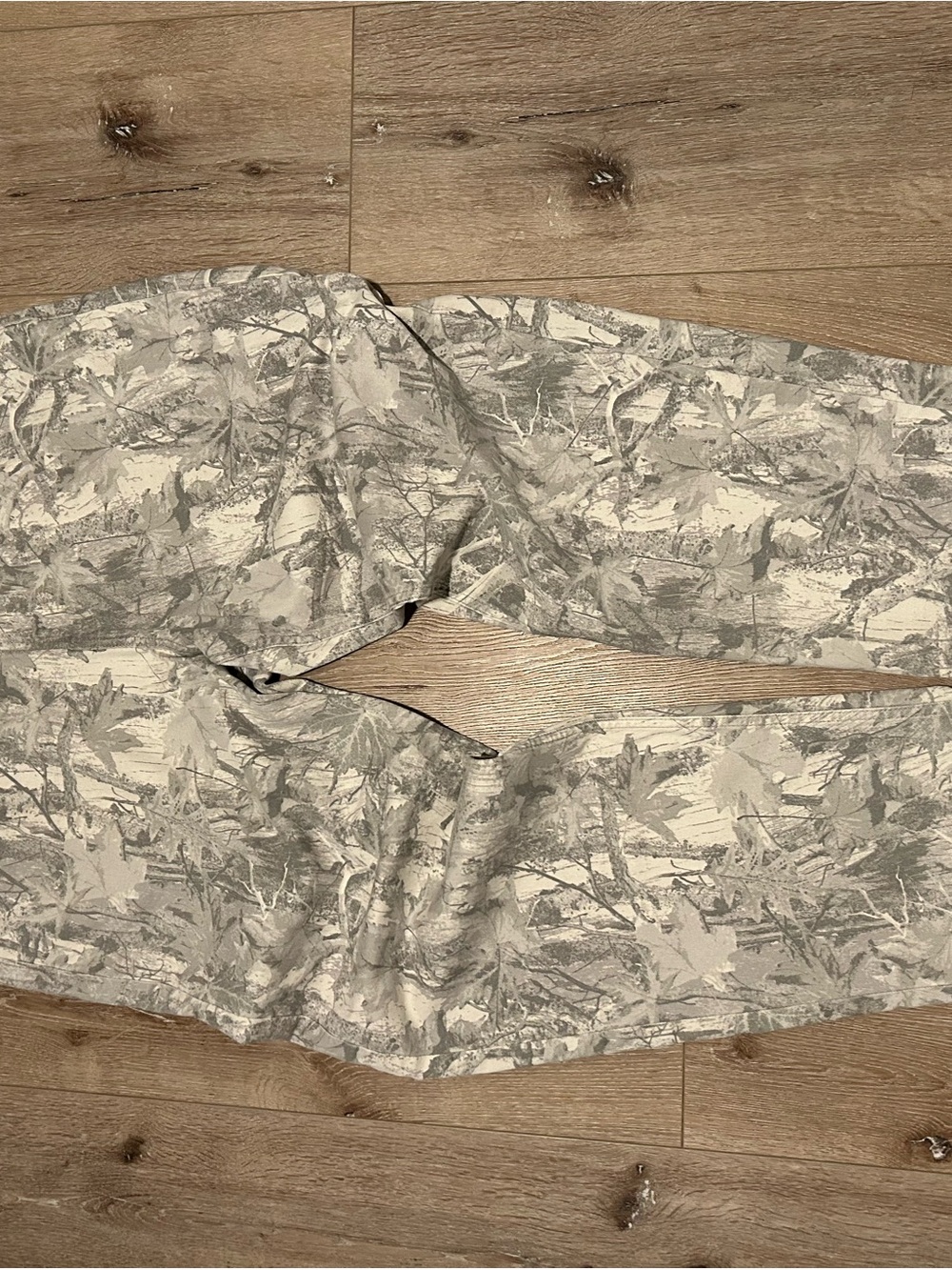 Hollister Men's Gray Camouflage Cargo Pants